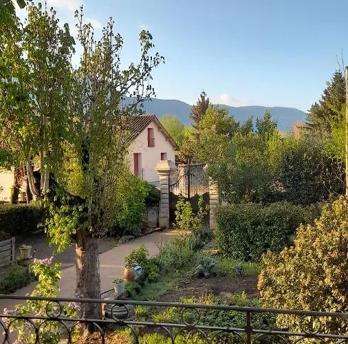 Le Du Tarn Апартаменты Aguessac